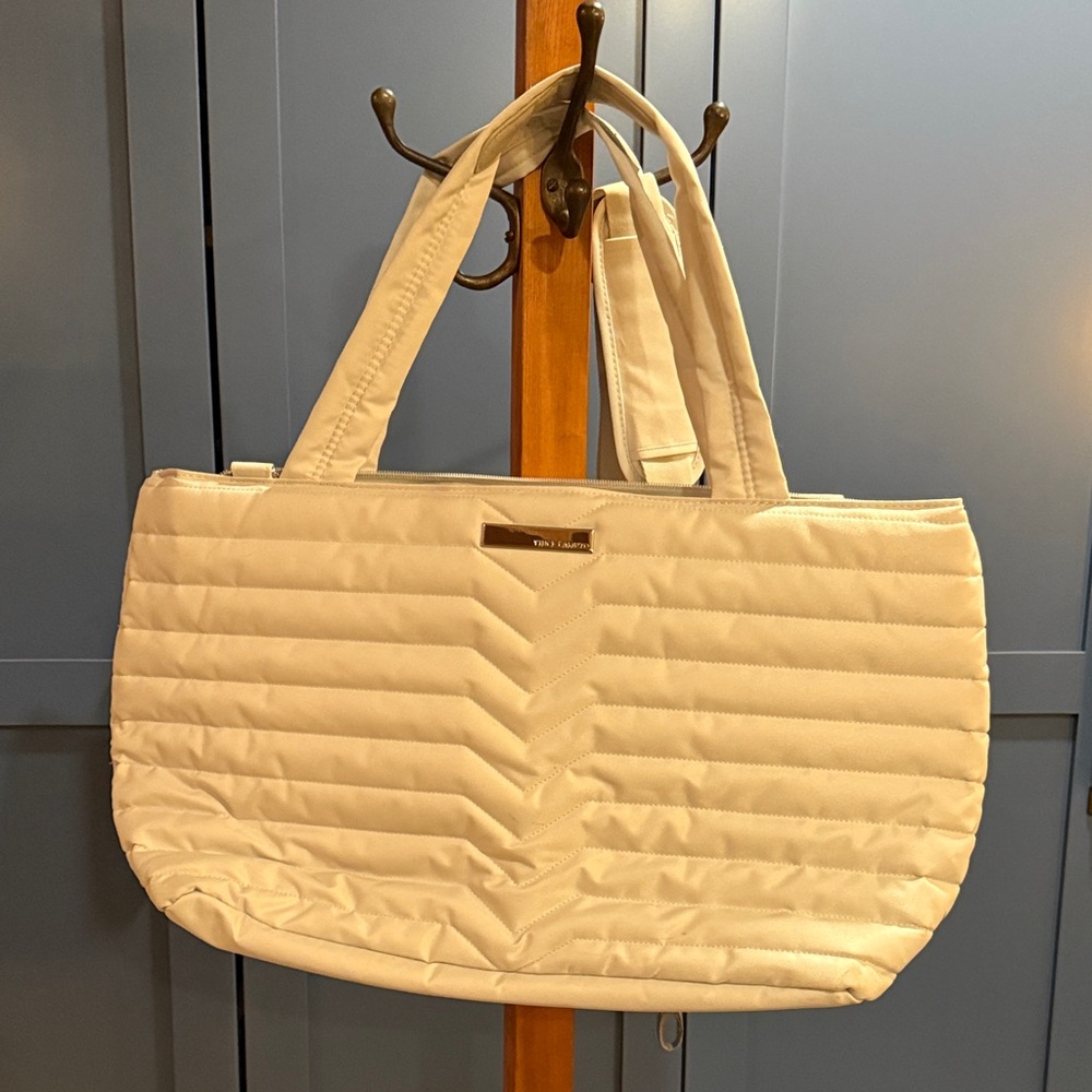 VINCE CAMUTO WEEKENDER TOTE Elegant Cream Quilted Tote Bag